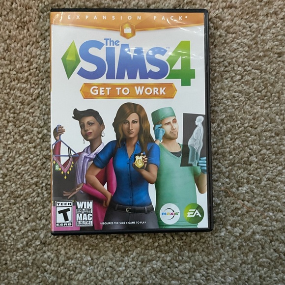10 sims 3 and 4 games. I no longer use them and am looking to sell them. - Picture 6 of 11
